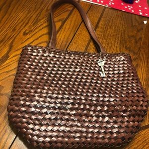 A beautiful brown FOSSIL purse!